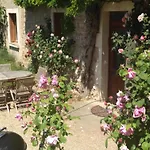Authentique Grange Du Xveme Siecle Avec Jardin Et Animaux Admis - Fr-1-489-275 *