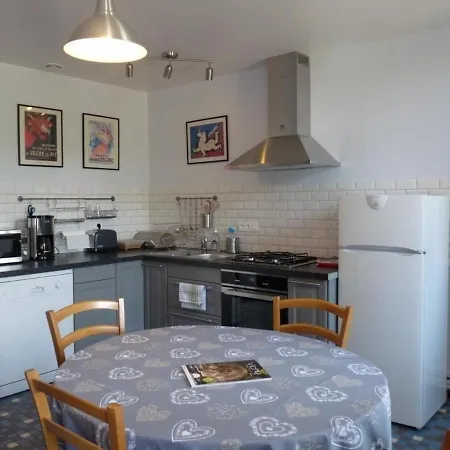 Holiday home Authentique Avec Piscine Partagee, Jardin Et Wifi A - Fr-1-489-275